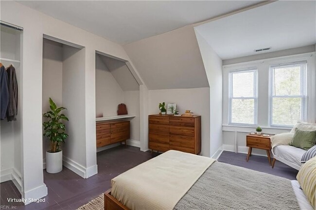 Photo - 3901 Newport Ave