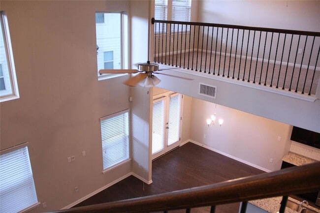 Photo - 1612 Airedale Rd