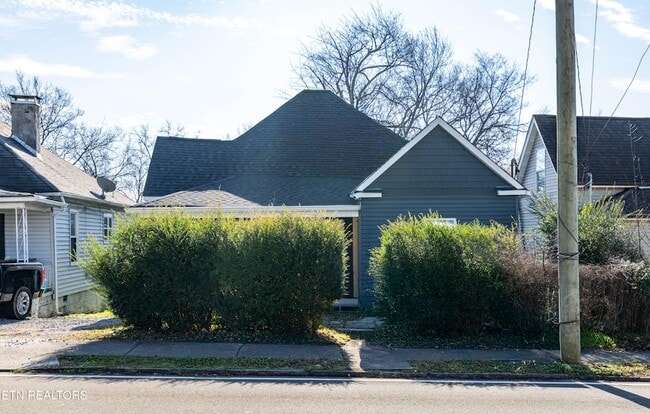 Photo - 1422 Beaumont Ave