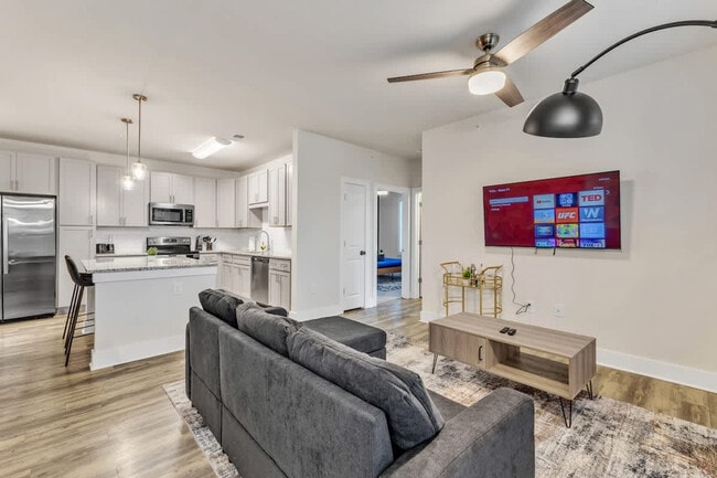 Building Photo - 514 Pleasant Dr Unit ID1094375P