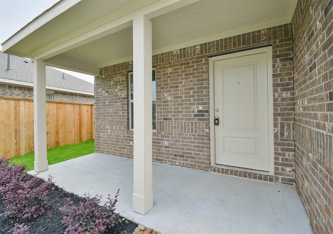 Photo - 21811 Carpineti Ln