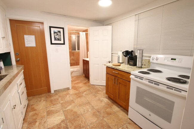 Photo - 2430 Alki Ave SW Unit ID1051267P