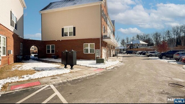 Photo - 54 Landmark Ln Unit 54