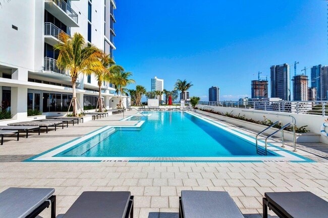 Eve at the District - Eve at the District