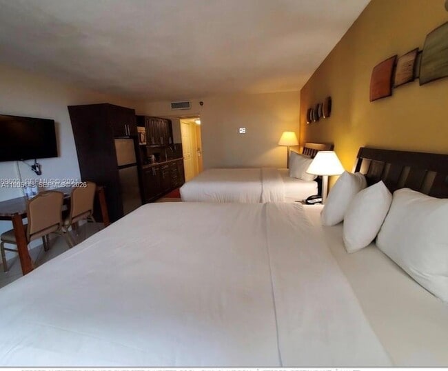 Photo - 19201 Collins Ave Unit 302