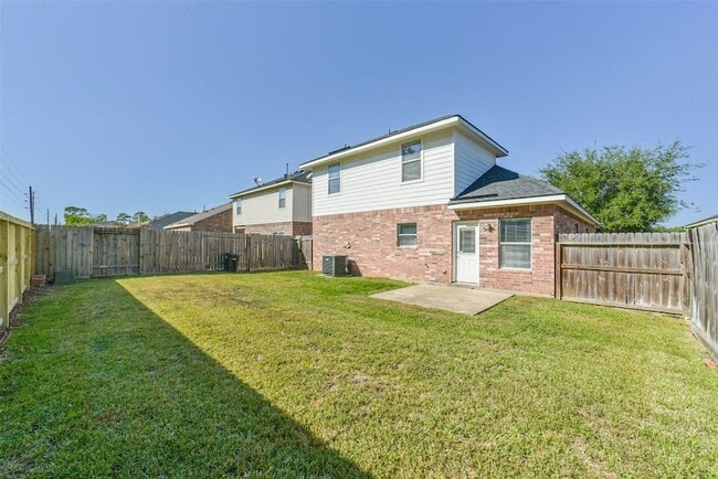 Photo - 8726 Old Maple Ln