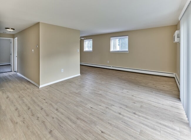 Open and Bright Two Bedroom Layout - Sea Aire