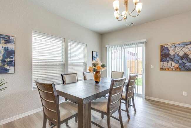 Photo - 8458 Blue Feather Lp Unit SI ID1546213P
