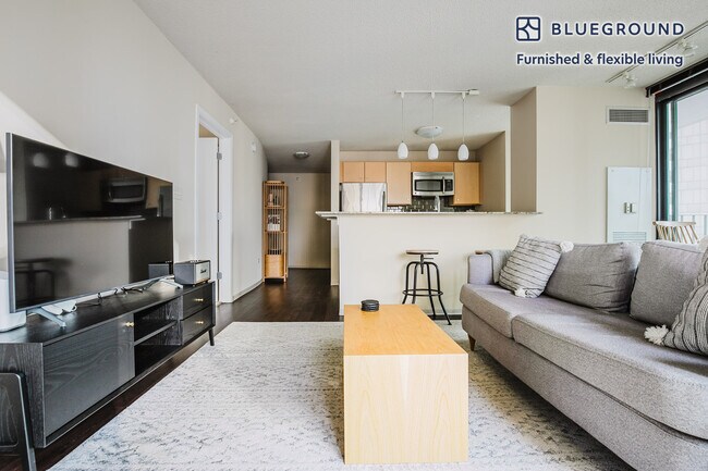 Photo - 225 N Columbus Dr Unit FL19-ID1198