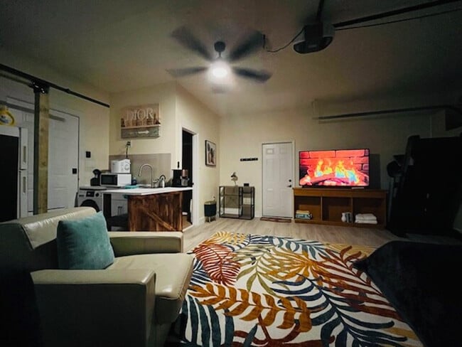 Photo - 507 NE 34th St Unit ID1231716P