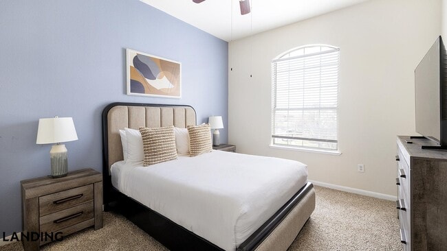 Photo - 901 Lakeside Cir Unit 2312