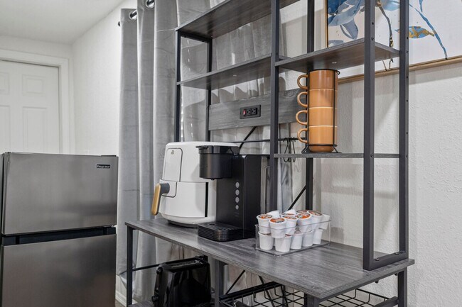 Photo - 4030 W Lincoln St Unit ID1244343P