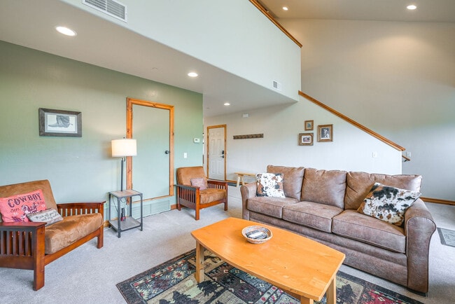 Photo - 191 Talisman Dr Unit SI FL1-ID1545872P