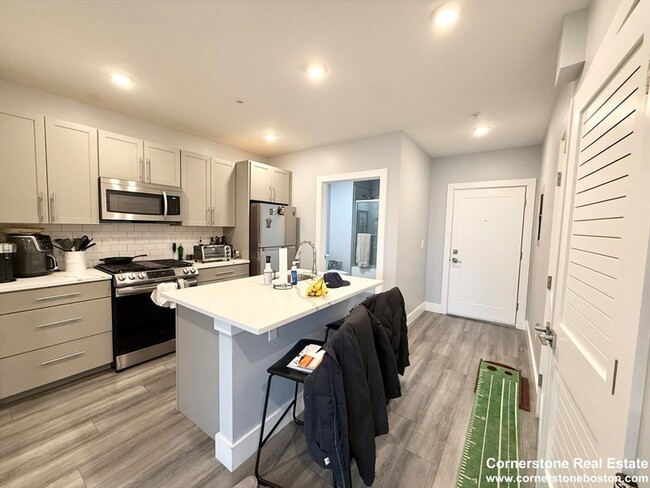 Photo - 55 W Fifth St Unit 609