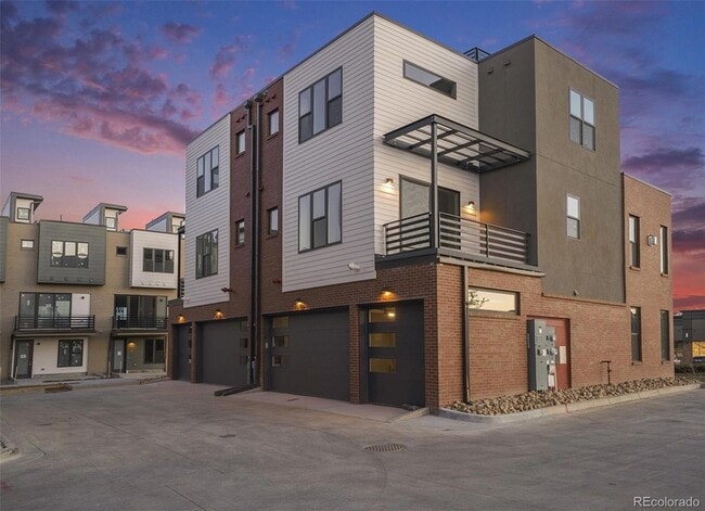 Photo - 2670 Westview Wy