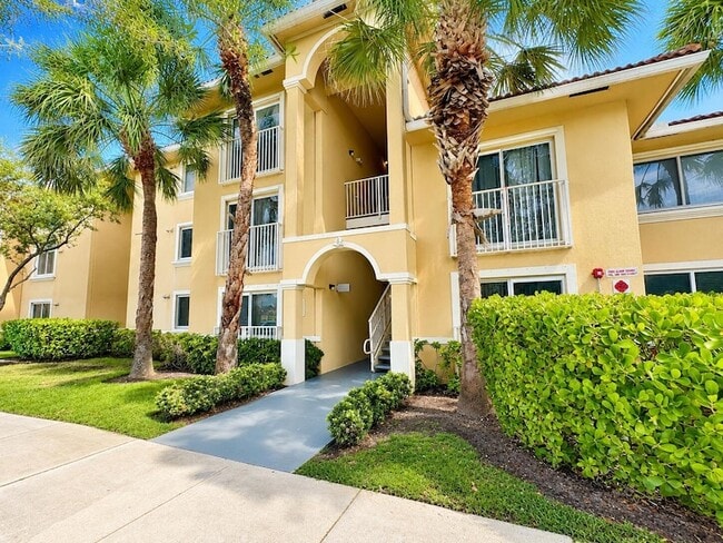 Photo - 9905 Westwood Dr Unit 163