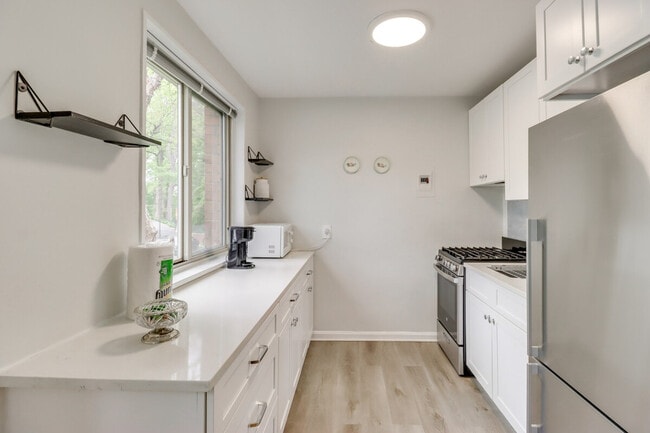 Photo - 2710 Macomb St NW Unit SI ID1386166P