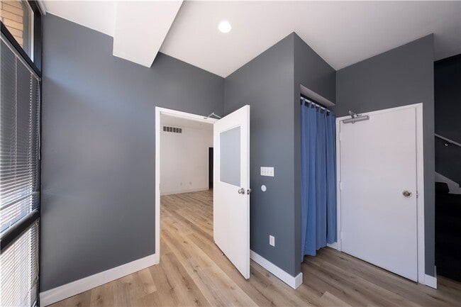 Photo - 232 3rd Ave Unit 2