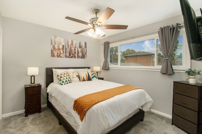 Photo - 40 S Main St Unit SI ID1285081P