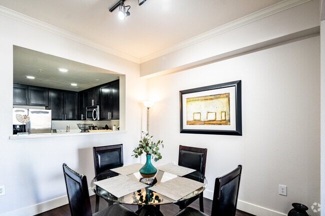 2BR, 2BA - 1,355 SF - LA Luxury Furnished Housing