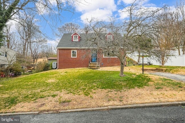 Photo - 6714 Amherst Rd