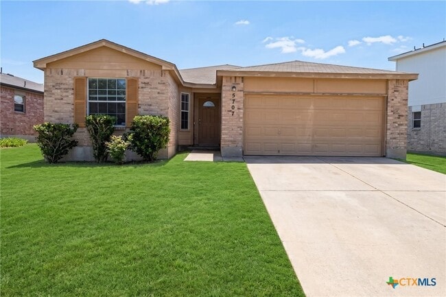 Building Photo - 5707 Schneider Dr