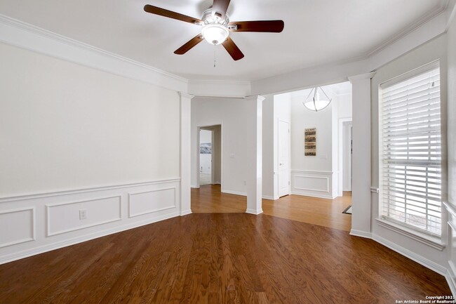 Photo - 10457 Trailway Oak