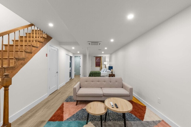 Photo - 10 Hausman St Unit ID1299052P