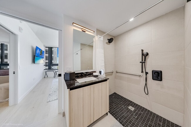 Photo - 350 N Miami Ave Unit SI ID1501545P