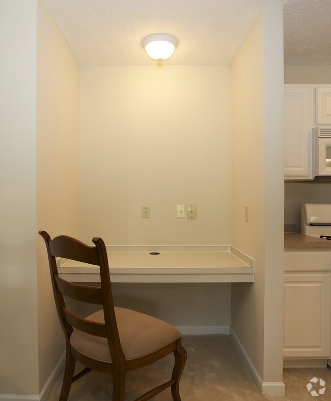 Workspace - The Cove at Avon Lake