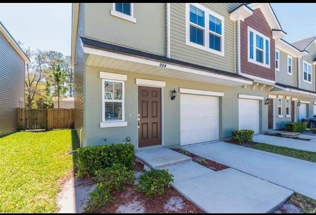 Photo - 126 Moultrie Village Ln