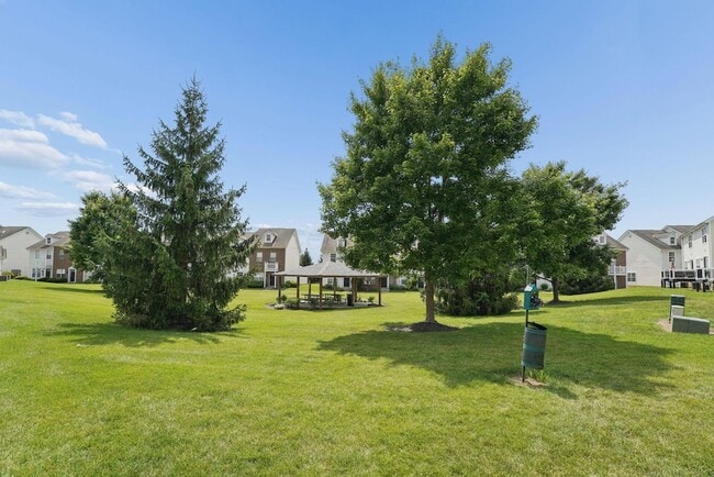 Photo - 7624 Lorimar Dr