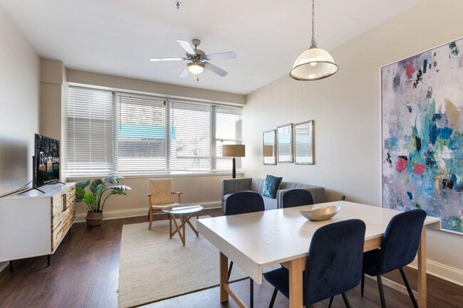 Photo - 925 Common St Unit ID1266898P