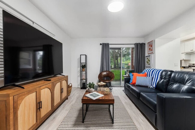 Photo - 2360 SW Archer Rd Unit ID1356332P