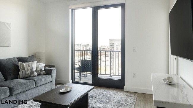 Photo - 1007 S Mint St Unit 820