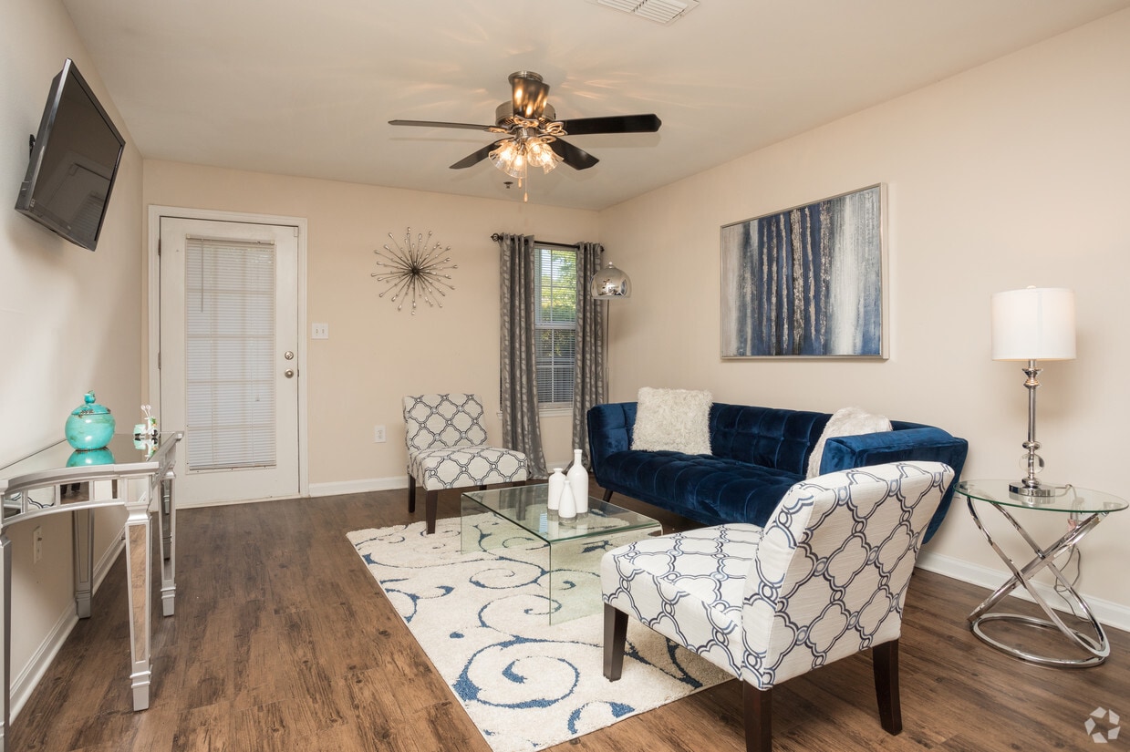 Floor Plan - The Dogwood