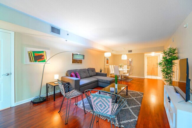 Photo - 1 SE 12th St Unit FL27-ID1022218P