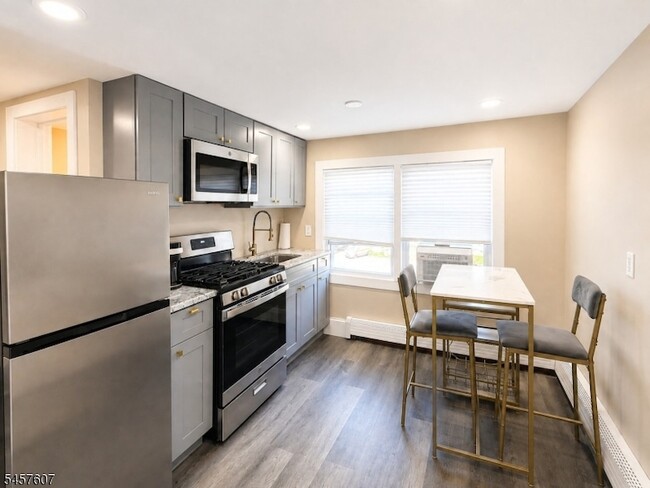 Photo - 936 Stuyvesant Ave.