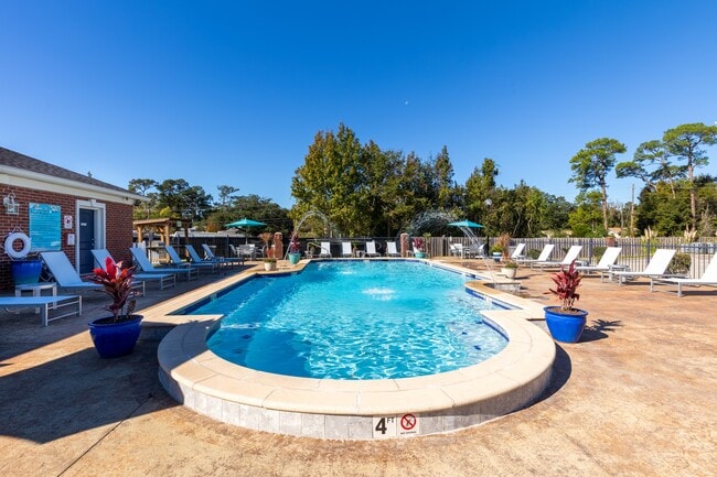 Building Photo - Oceanaire Apartments