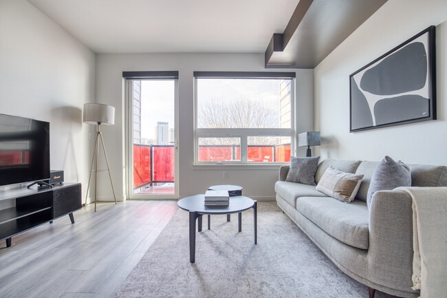 Building Photo - 1530 Belmont Ave Unit FL5-ID3307A