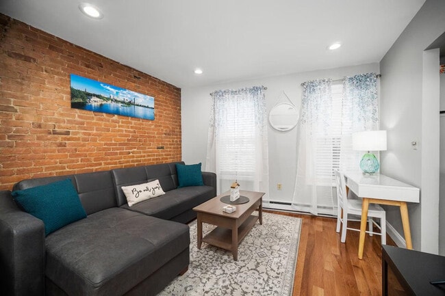 Building Photo - 19 Clark St Unit SI ID1364246P