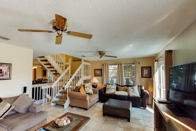 Photo - 6250 Holmes Blvd Unit SI ID1591423P