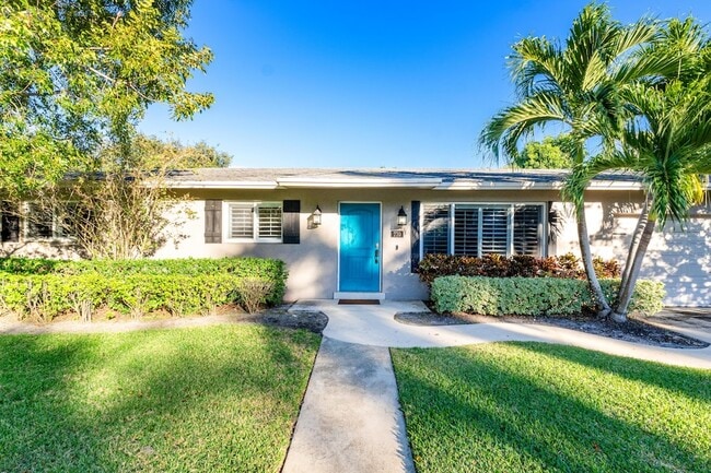Photo - 770 NW 3rd Ave