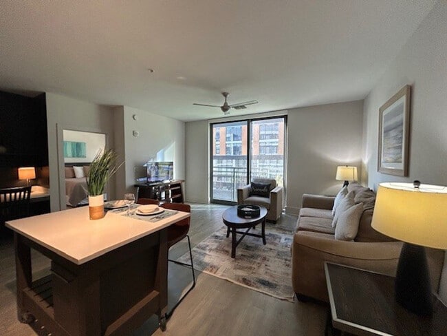 Photo - 95 8th St NW Unit SI ID1604700P