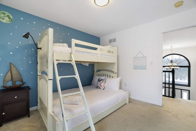 Photo - 153 Bull Run Unit SI ID1490039P