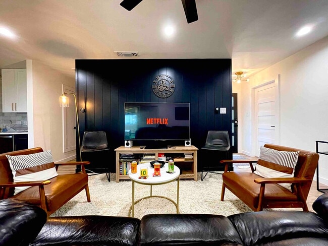 Photo - 607 Blueberry Hill Unit SI ID1492693P