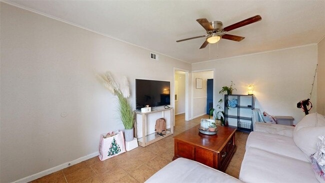 Photo - 1605 Cloverdale Ct