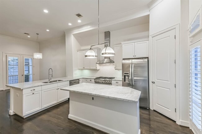 Photo - 1407 Stanford St