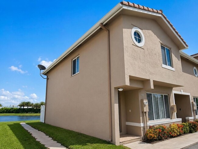Photo - 180 Riviera Cir Unit 305