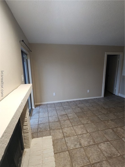 Photo - 1901 Holleman Dr W Unit 201
